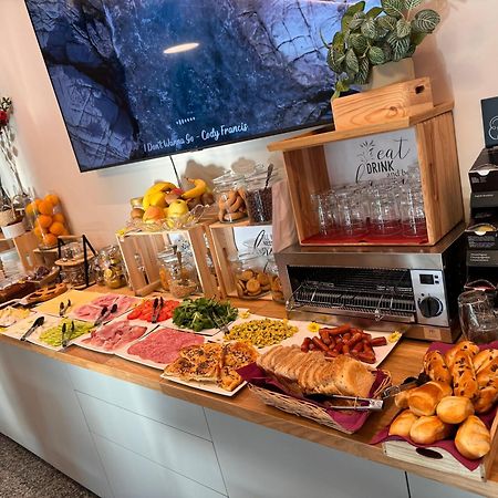 Regina Bed & Breakfast Аньо Екстериор снимка